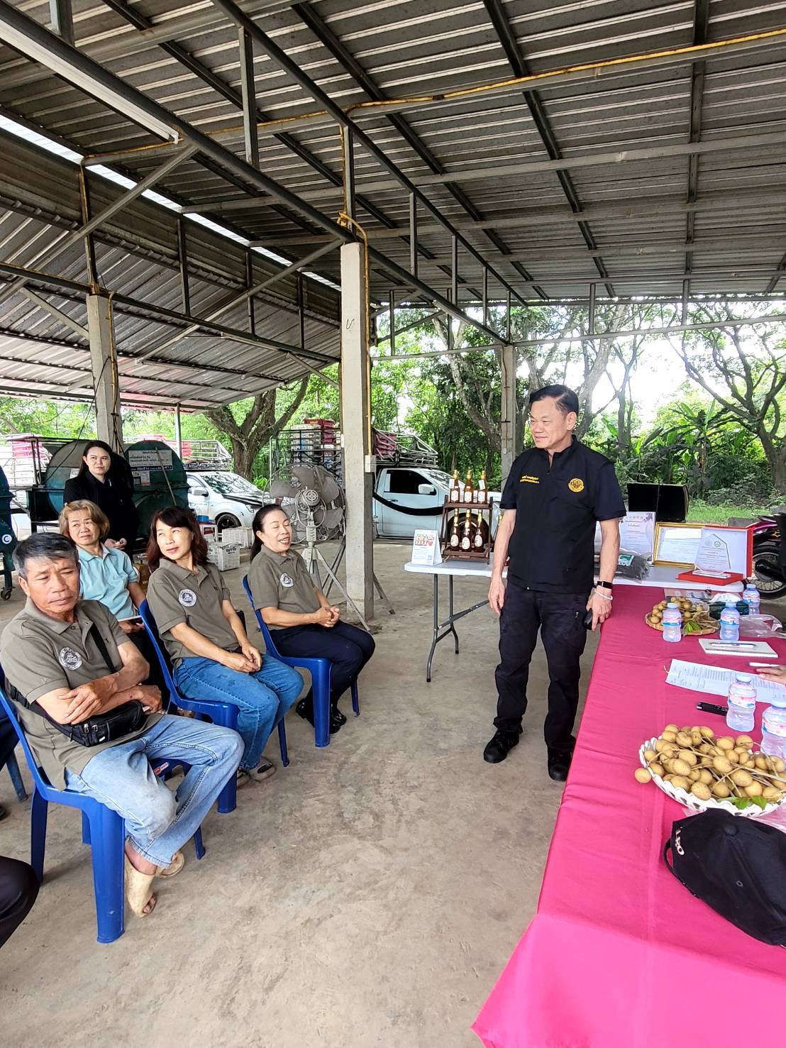 title - หัวหน้าผู้ตรวจราชการ ส.ป.ก. ลงพื้นที่ติดตามการพัฒนากลุ่มแปลงใหญ่ลำไยและกลุ่มเลี้ยงผึ้งบ้านชัยพฤกษ์ จังหวัดเชียงราย
